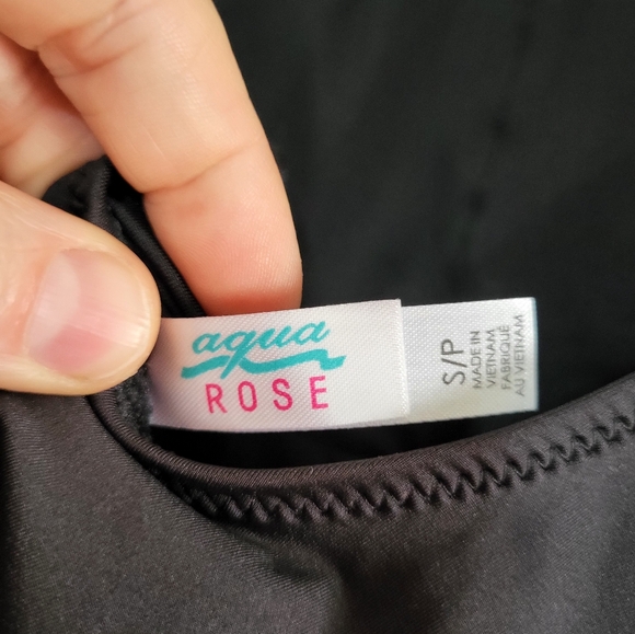 Black bathing suit - Picture 4 of 5